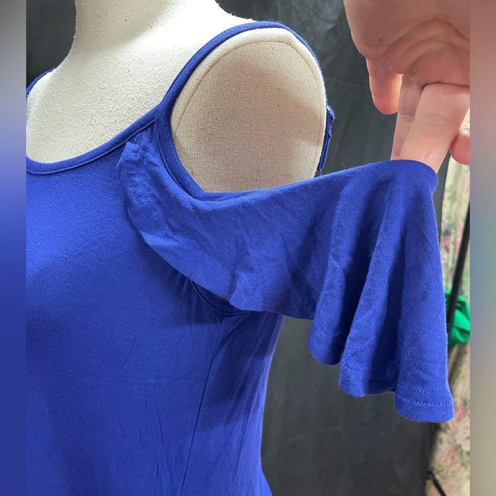 Off the shoulder dress - Picture 4 of 10